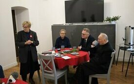 Odsłonięto tablicę ks. Mieczysława Matuschka na ścianie kościoła pofranciszkańskiego w Śremie