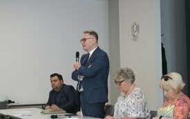 Spotkanie Burmistrza Śremu Adama Lewandowskiego z członkami Koła Emeryt&oacute;w i Rencist&oacute;w