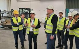 Wizyta Burmistrza Śremu w zakładzie produkcyjnym Rehau