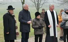 Odsłonięto tablicę upamiętniającą 40. rocznicę wprowadzenia stanu wojennego