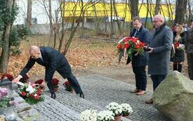 Uczczono pamięć pomordowanych w Zbrudzewie