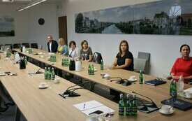 Wręczenie akt&oacute;w nadania tytułu - nauczyciel mianowany
