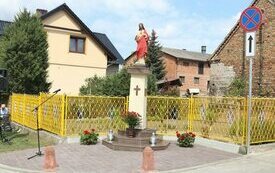 Odnowiona figura w Szymanowie