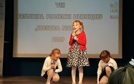 VIII Gminny Festiwal Piosenki Dziecięcej &bdquo;Wesoła Nutka&rdquo;