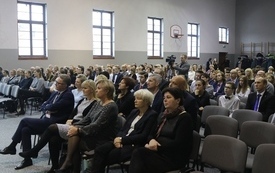 Burmistrz Śremu wręczył stypendia uczniom