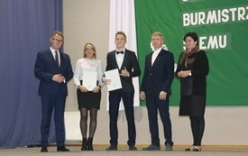 Burmistrz Śremu wręczył stypendia uczniom