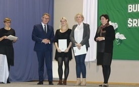 Burmistrz Śremu wręczył stypendia uczniom