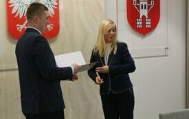 Nowi radni odebrali zaświadczenia