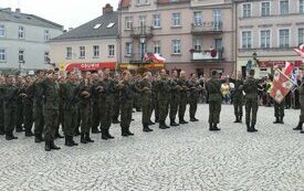 Pierwsza przysięga śremskich Wojsk Obrony Terytorialnej