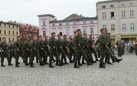 Pierwsza przysięga śremskich Wojsk Obrony Terytorialnej