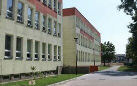 ​Wakacyjne  remonty w śremskich plac&oacute;wkach oświatowych