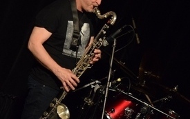 Mikołaj Trzaska i &amp;jazz w Kinoteatrze ˝Słonko˝