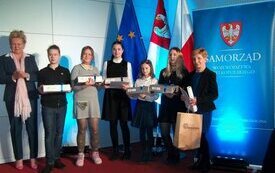 ​Uczniowie Jedynki laureatami konkursu Oaza zieleni