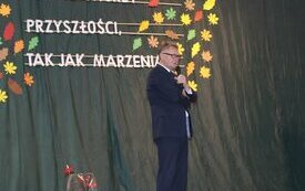 Burmistrz Śremu wręczył stypendia uczniom