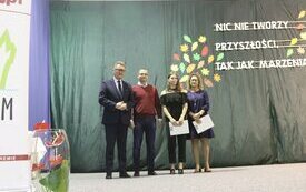 Burmistrz Śremu wręczył stypendia uczniom