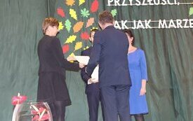Burmistrz Śremu wręczył stypendia uczniom