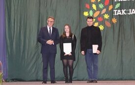 Burmistrz Śremu wręczył stypendia uczniom
