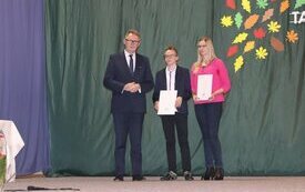 Burmistrz Śremu wręczył stypendia uczniom