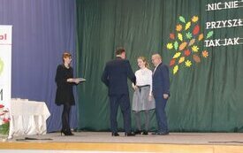 Burmistrz Śremu wręczył stypendia uczniom