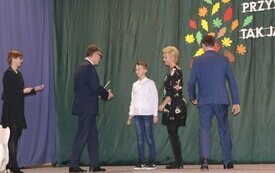 Burmistrz Śremu wręczył stypendia uczniom