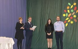 Burmistrz Śremu wręczył stypendia uczniom