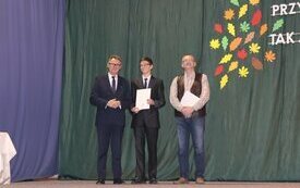 Burmistrz Śremu wręczył stypendia uczniom