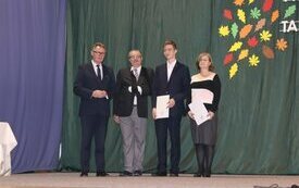 Burmistrz Śremu wręczył stypendia uczniom