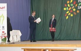 Burmistrz Śremu wręczył stypendia uczniom