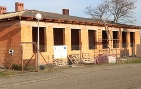 Rozbudowa Szkoły Podstawowej im. Jana Pawła II w Dąbrowie na p&oacute;łmetku