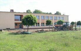 Nowy plac szkolny w Pyszącej