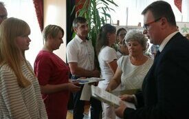 Nagrodzono uzdolnionych uczni&oacute;w