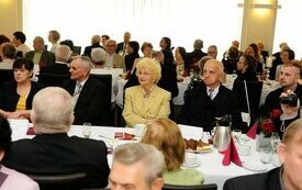 Burmistrz Śremu uhonorował małżeństwa medalami Za Długoletnie Pożycie Małżeńskie