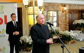 Burmistrz Śremu uhonorował małżeństwa medalami Za Długoletnie Pożycie Małżeńskie