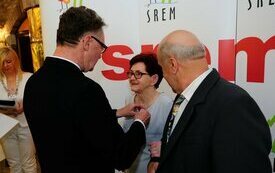 Burmistrz Śremu uhonorował małżeństwa medalami Za Długoletnie Pożycie Małżeńskie