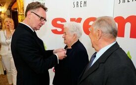 Burmistrz Śremu uhonorował małżeństwa medalami Za Długoletnie Pożycie Małżeńskie