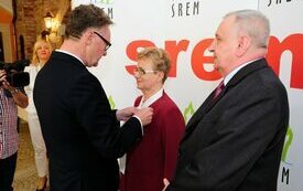 Burmistrz Śremu uhonorował małżeństwa medalami Za Długoletnie Pożycie Małżeńskie