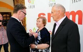 Burmistrz Śremu uhonorował małżeństwa medalami Za Długoletnie Pożycie Małżeńskie