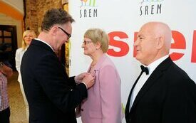 Burmistrz Śremu uhonorował małżeństwa medalami Za Długoletnie Pożycie Małżeńskie
