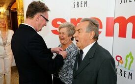 Burmistrz Śremu uhonorował małżeństwa medalami Za Długoletnie Pożycie Małżeńskie