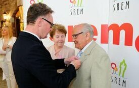 Burmistrz Śremu uhonorował małżeństwa medalami Za Długoletnie Pożycie Małżeńskie