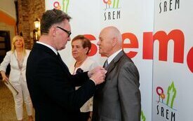 Burmistrz Śremu uhonorował małżeństwa medalami Za Długoletnie Pożycie Małżeńskie