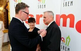 Burmistrz Śremu uhonorował małżeństwa medalami Za Długoletnie Pożycie Małżeńskie