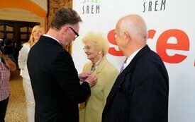 Burmistrz Śremu uhonorował małżeństwa medalami Za Długoletnie Pożycie Małżeńskie