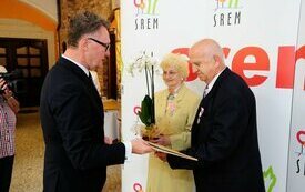 Burmistrz Śremu uhonorował małżeństwa medalami Za Długoletnie Pożycie Małżeńskie