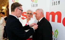 Burmistrz Śremu uhonorował małżeństwa medalami Za Długoletnie Pożycie Małżeńskie