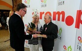 Burmistrz Śremu uhonorował małżeństwa medalami Za Długoletnie Pożycie Małżeńskie