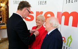 Burmistrz Śremu uhonorował małżeństwa medalami Za Długoletnie Pożycie Małżeńskie