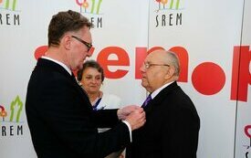 Burmistrz Śremu uhonorował małżeństwa medalami Za Długoletnie Pożycie Małżeńskie