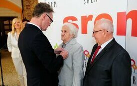 Burmistrz Śremu uhonorował małżeństwa medalami Za Długoletnie Pożycie Małżeńskie