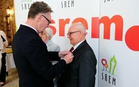 Burmistrz Śremu uhonorował małżeństwa medalami Za Długoletnie Pożycie Małżeńskie